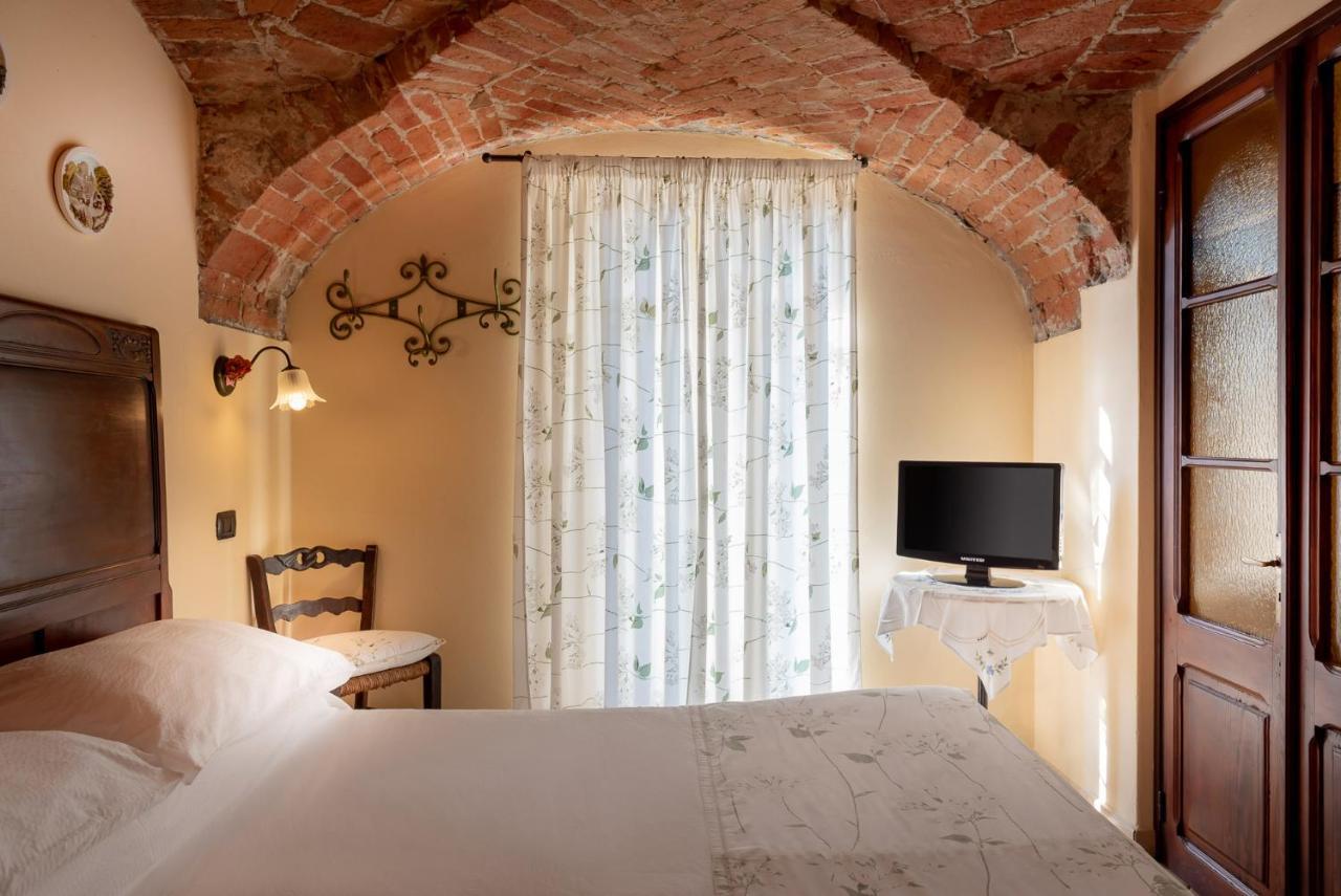 Clavesana Agriturismo San Martino מראה חיצוני תמונה