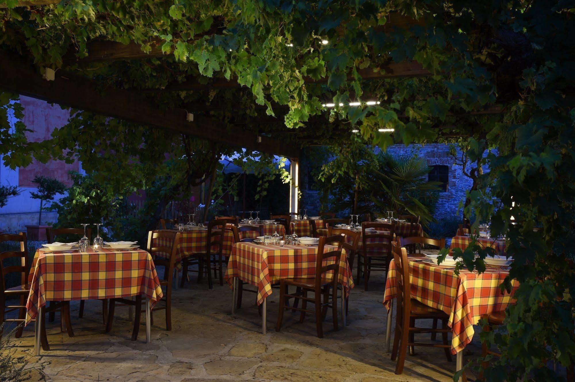 Clavesana Agriturismo San Martino מראה חיצוני תמונה
