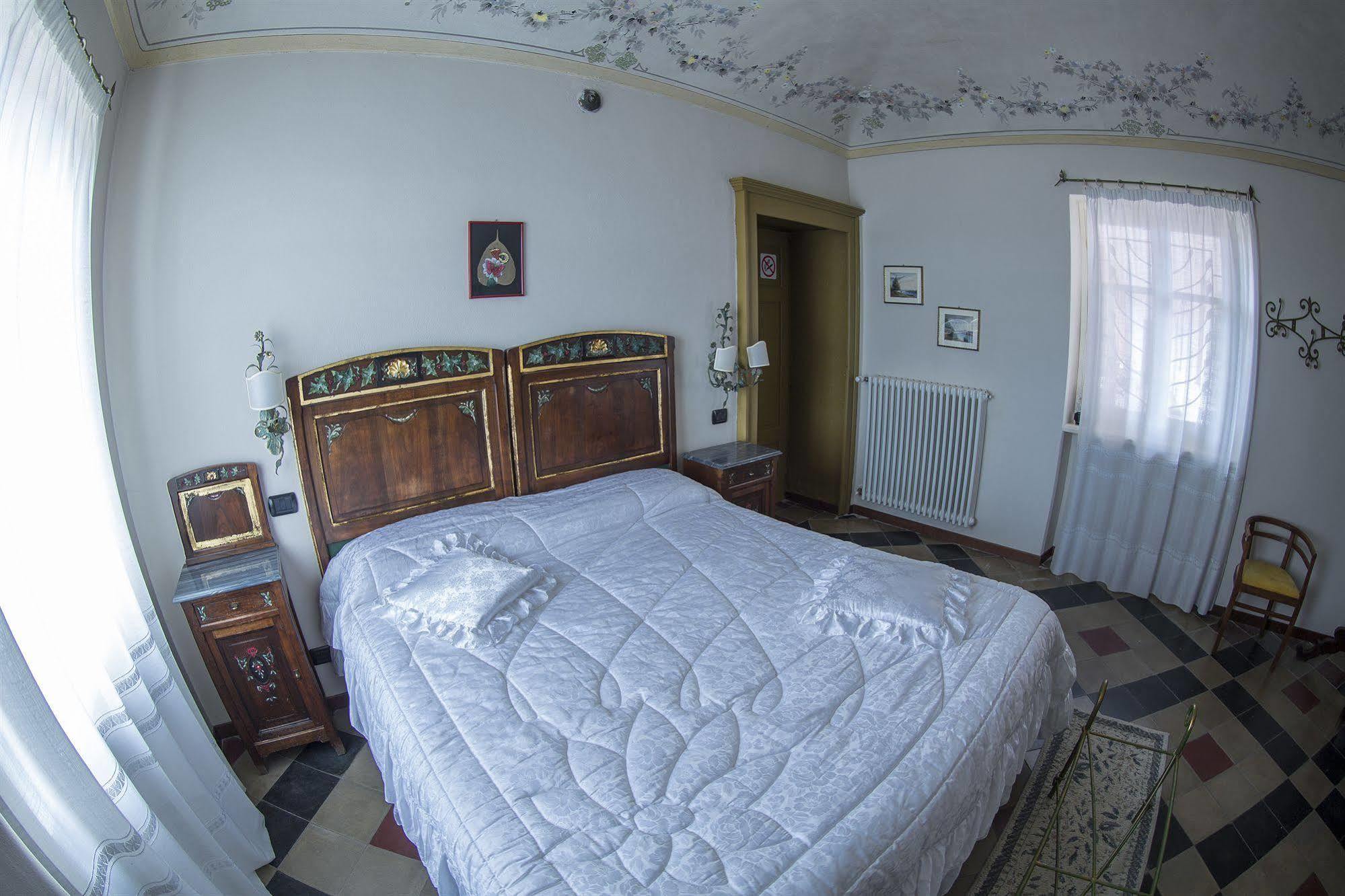 Clavesana Agriturismo San Martino מראה חיצוני תמונה