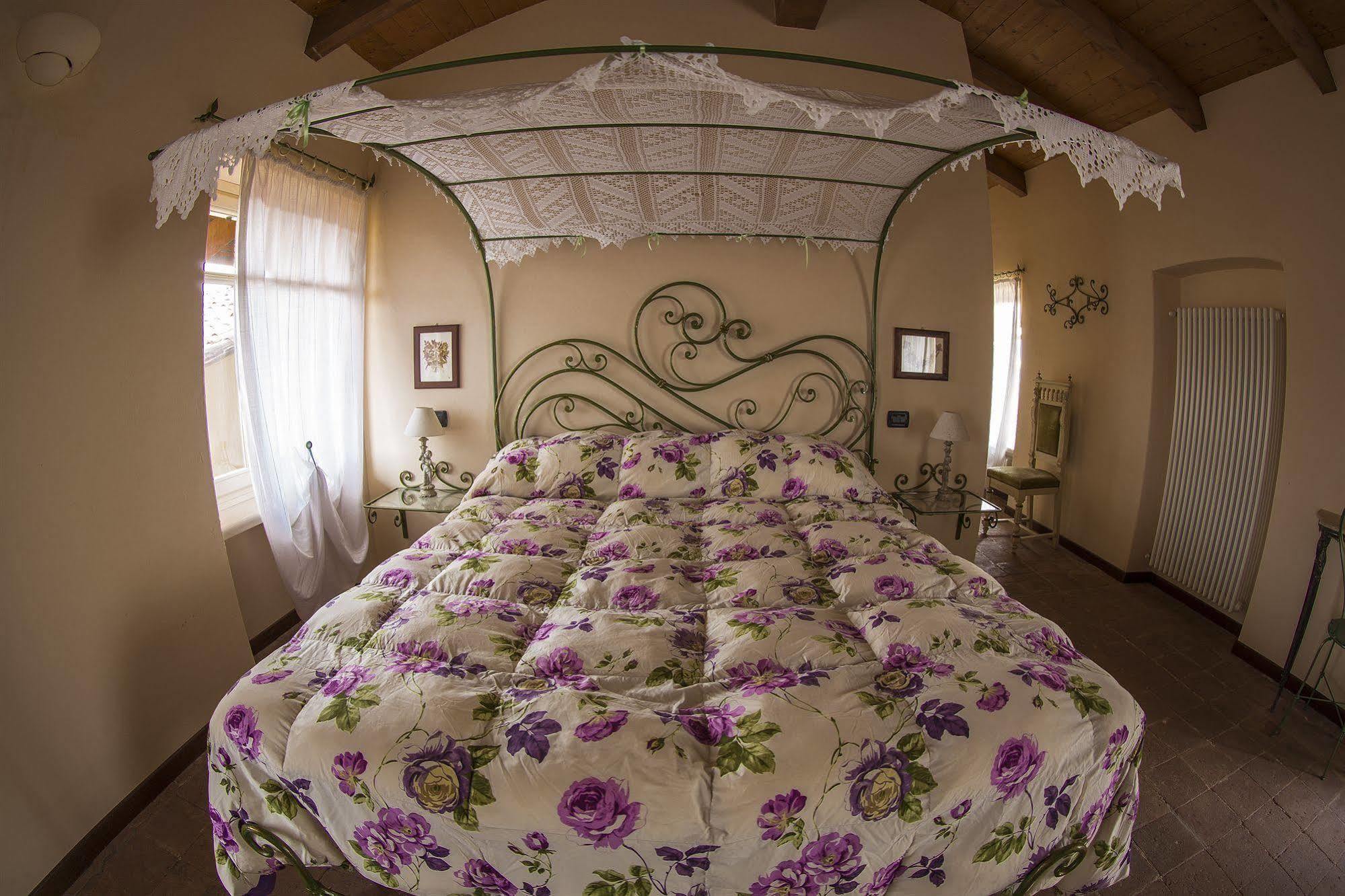 Clavesana Agriturismo San Martino מראה חיצוני תמונה