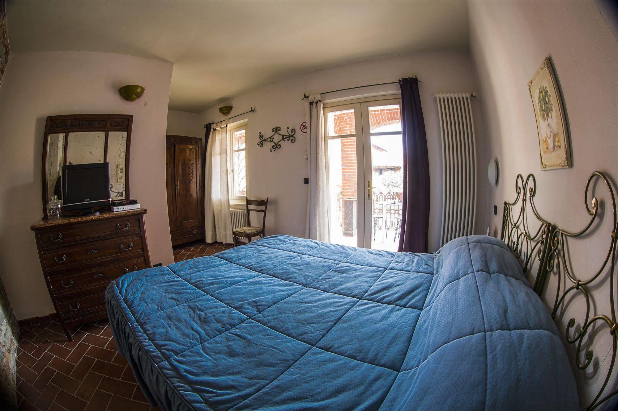 Clavesana Agriturismo San Martino מראה חיצוני תמונה